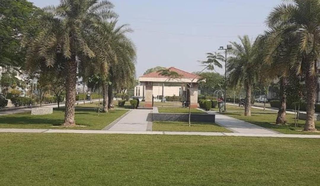 Dubey Homestay - 500 Meter From Temple Vrindavan Exterior photo